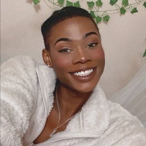 Meet your Posher, Darius